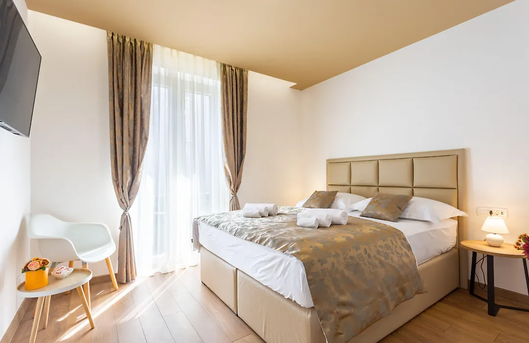 Luxury Rooms Fetivi-1