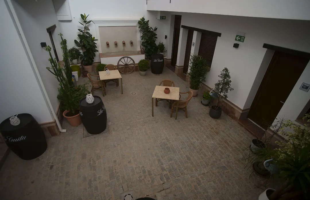 Hostal Santa Habitaciones Aldea del Rocío-1