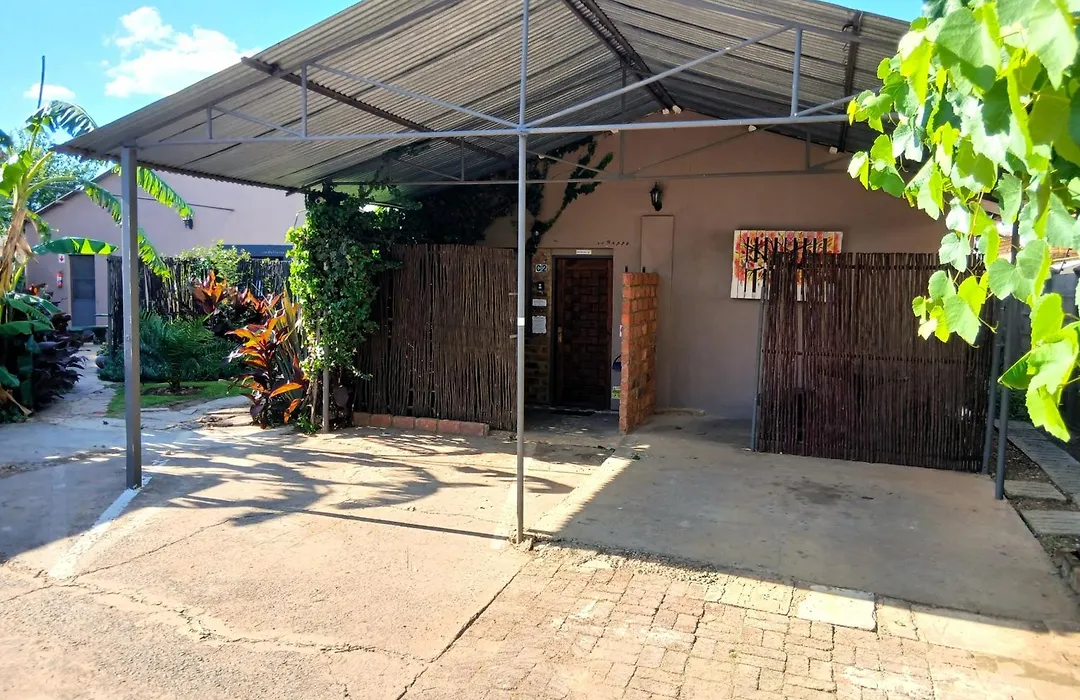Edenville Guesthouse-1