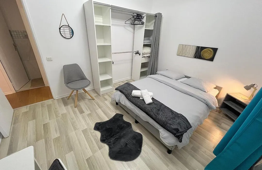 Chambre Parisienne - Proche RER&20 min Paris-1