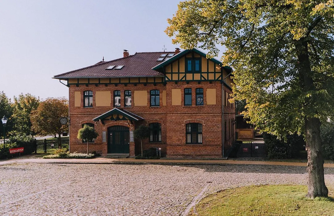 BAHNHOF Dargun-1