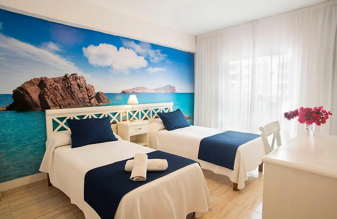 Hostal Mar Y Huerta-1