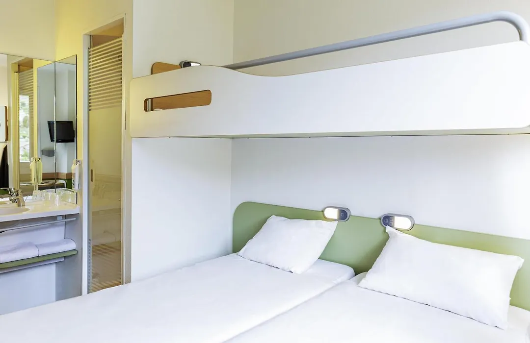 Ibis Budget Oviedo-1