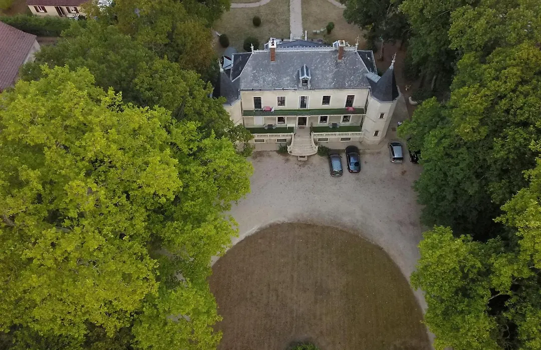 Chateau De La Villeneuve-1