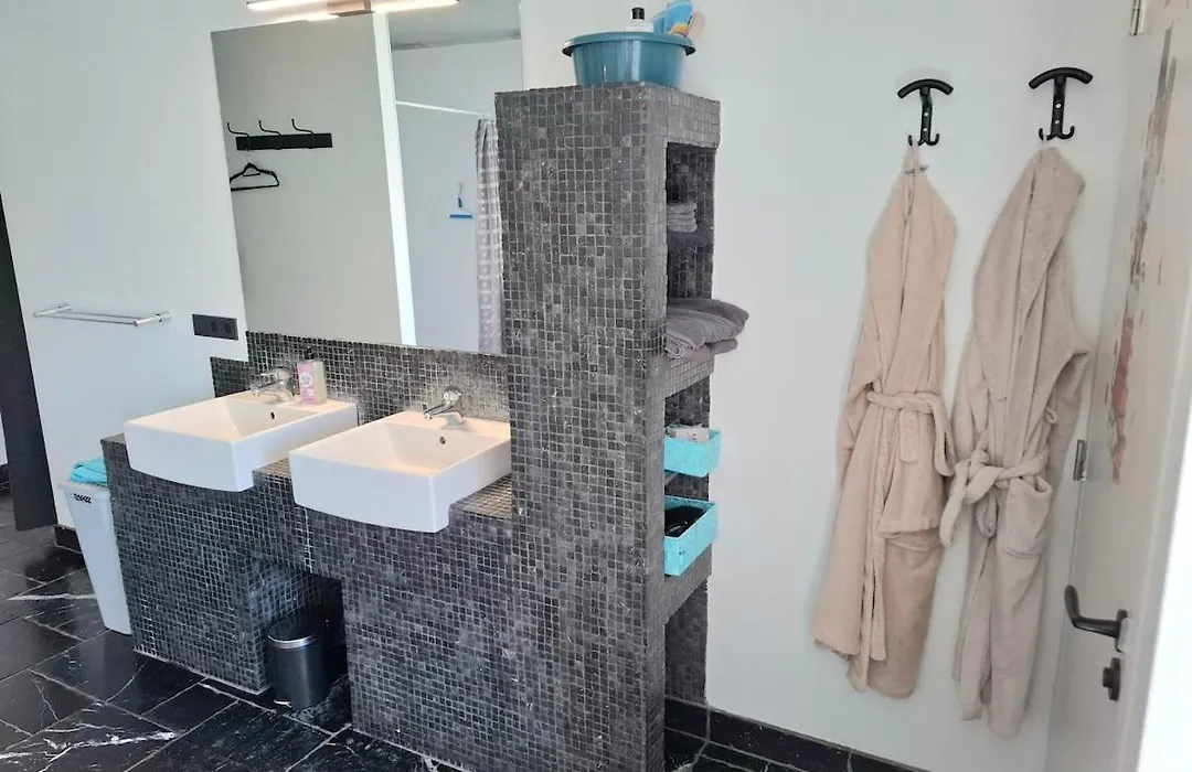 Guesthouse Rijsbergen_Zundert-1