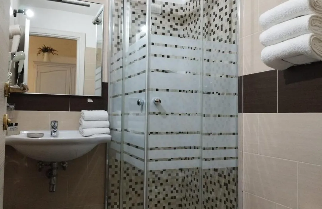 Ad Cavour Luxury Rooms - By Ad Roma-1