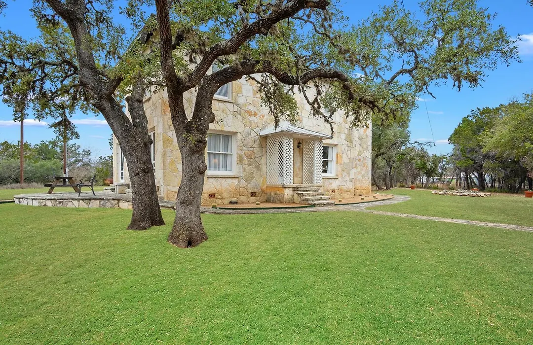 Hacienda Del Rio River Home-1