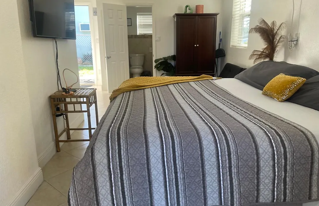 Master King Suite By Hard Rock Stadium And Casino-1
