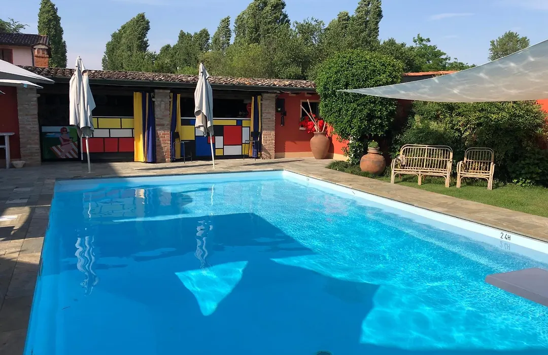 B&B Villa la Canonica con piscina a Padernello-1