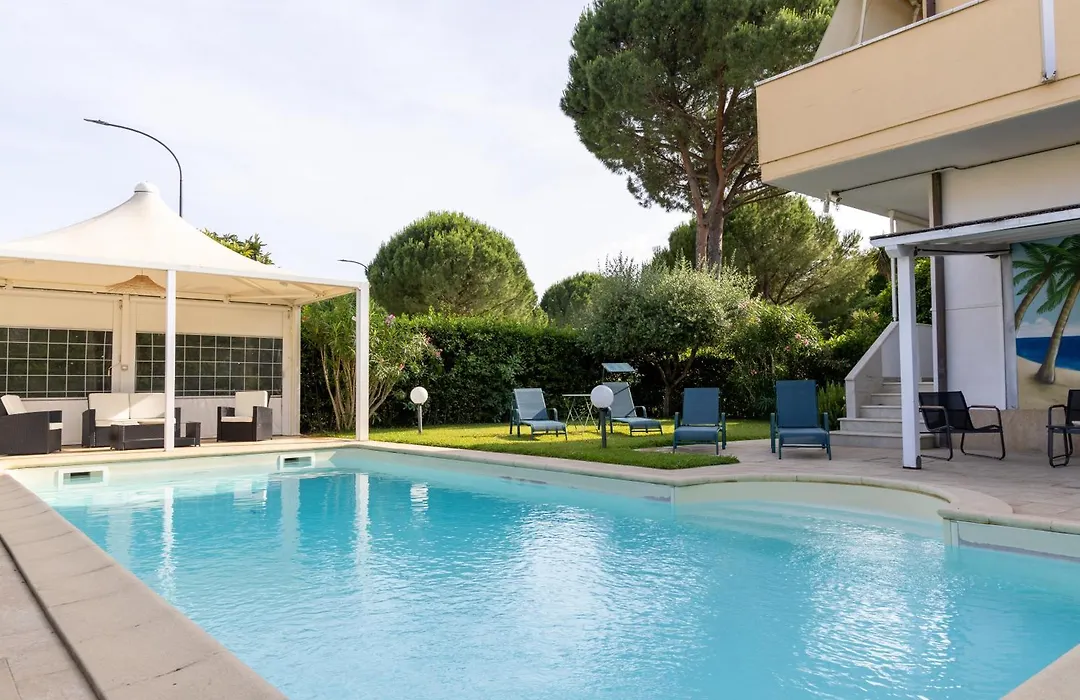 Residence Il Boschetto - Villa Con Piscina-1