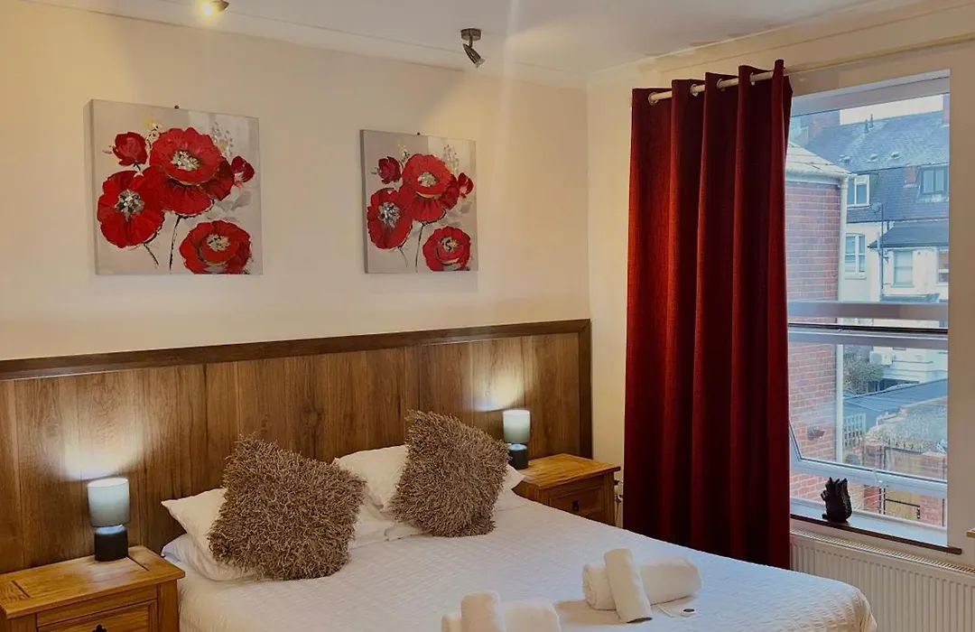 Riverside Hotel-1