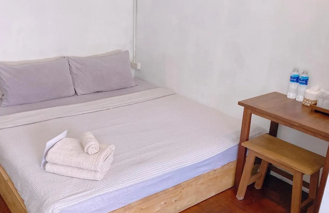 Wayside Guesthouse-1