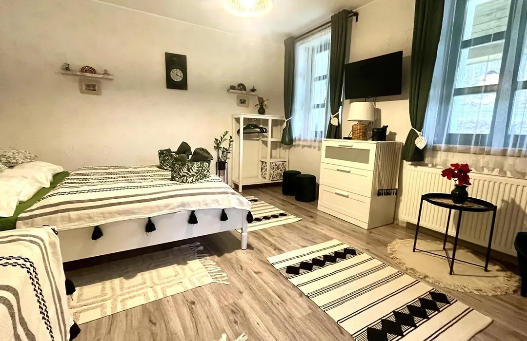 Ladislaus Schnaps-Haus Falusi Vendeghaz-1