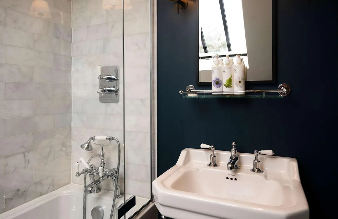 The Bottle & Glass Inn - Garden View - Room 1-1