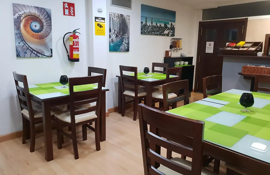 Hostal T4-1
