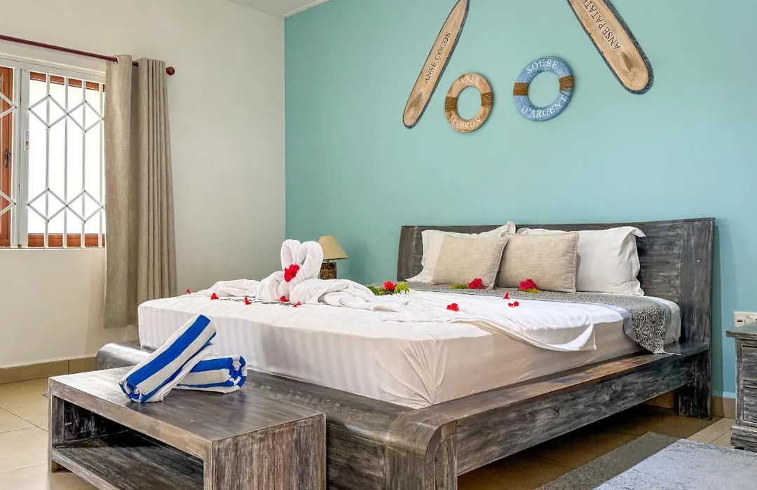 Coral Apartments-1