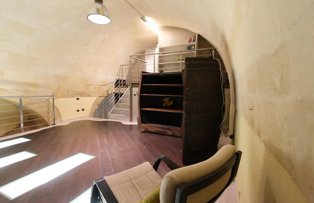 Meteoron Luxury Rooms-1