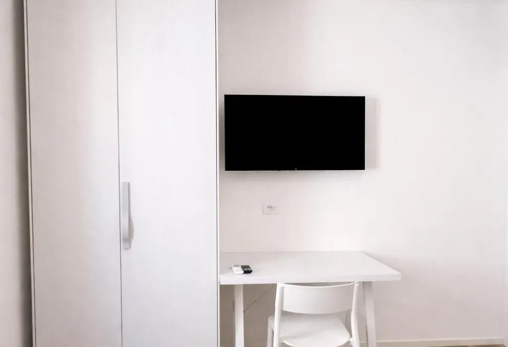 Rosso Conero - Le Grotte Rooms&Apartments-1