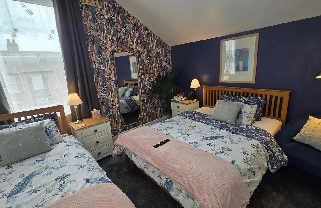 St Michael'S Boutique Guest House, North Bay, Scarborough With Free Parking And Fast Wi-Fi-1