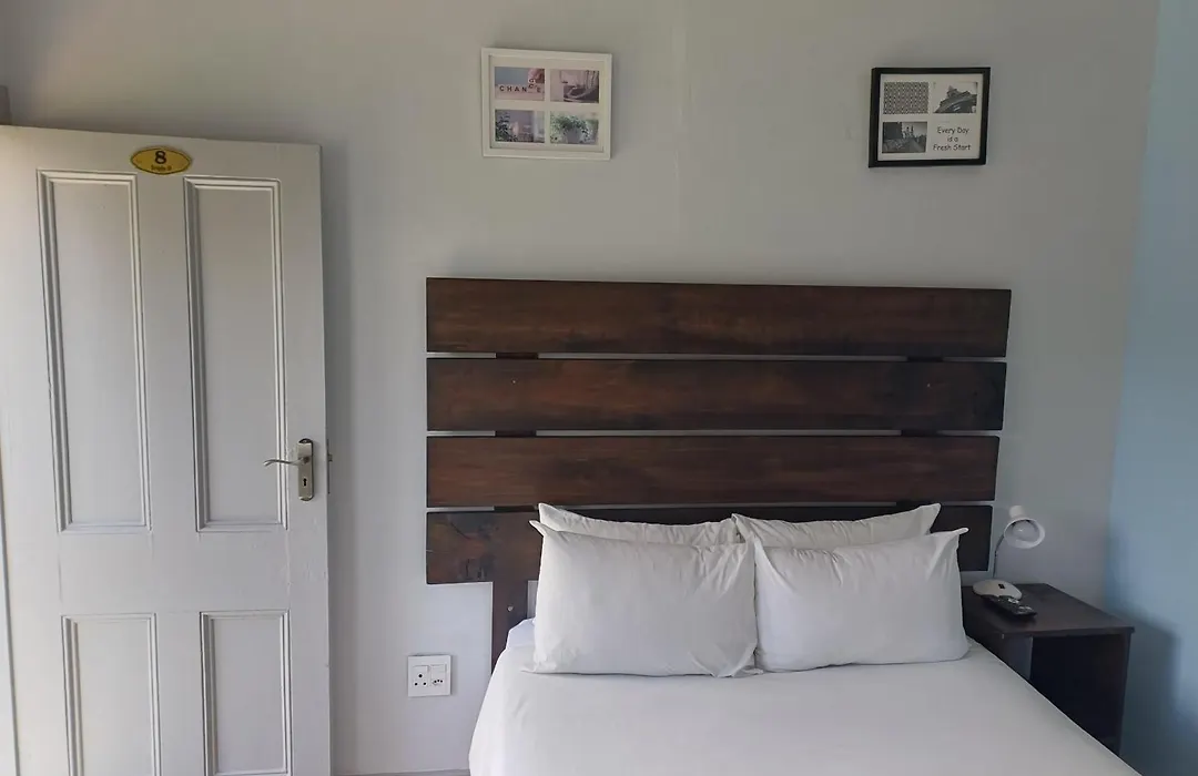Triple9 Hatfield Guesthouse-1