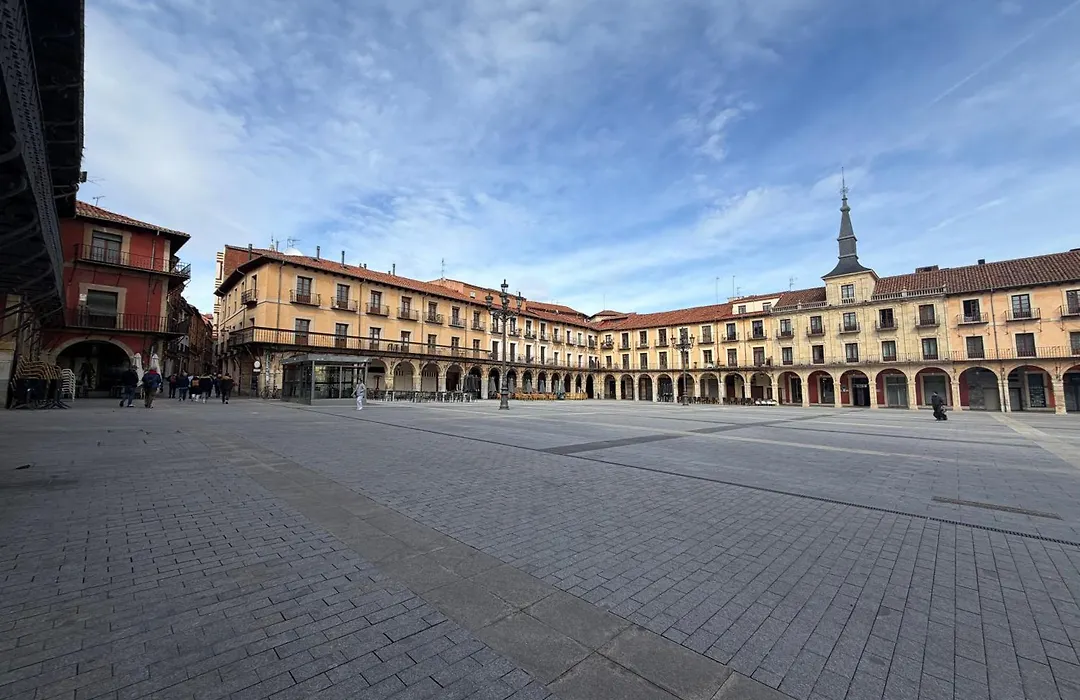 Arquitecto De La Vida - Plaza Mayor-1