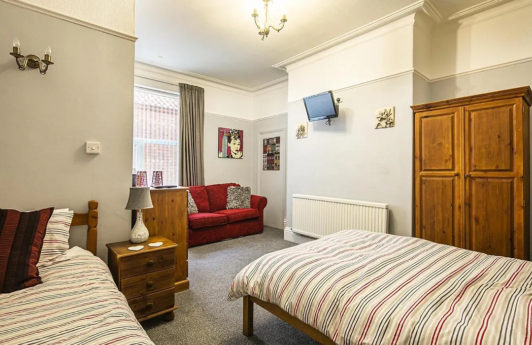 Esklet Guest House-1