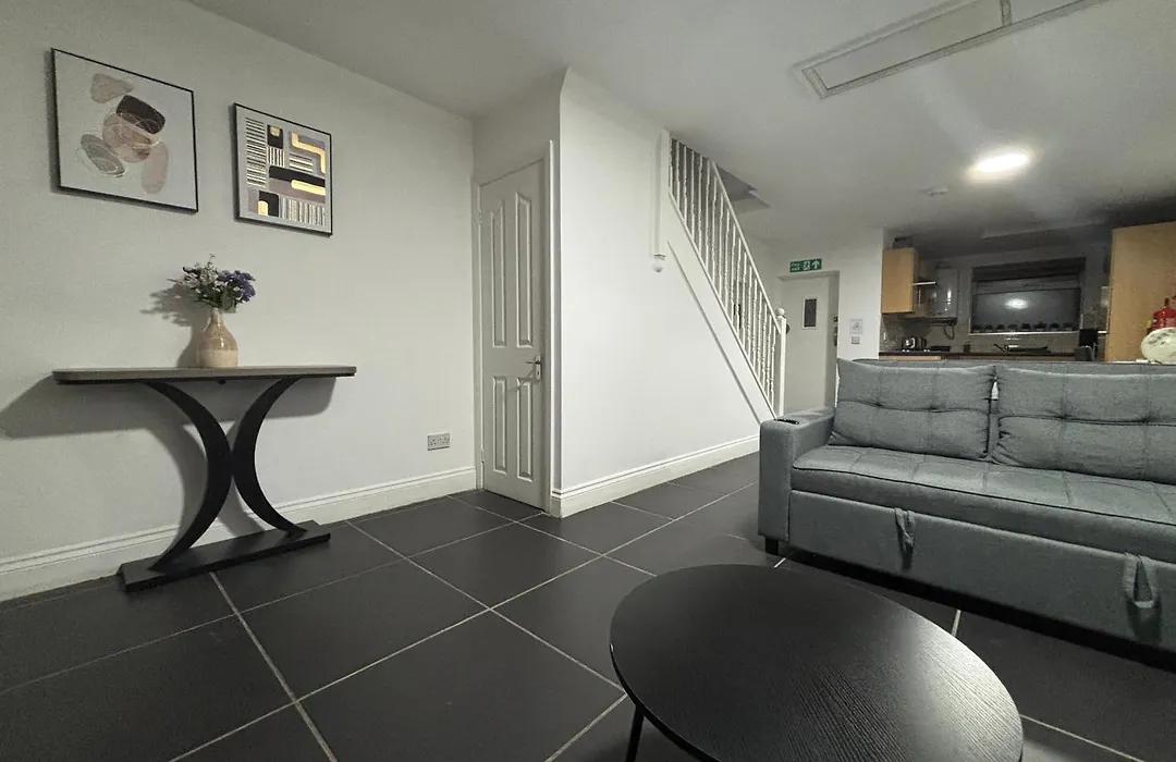 Yardley Lodge-1