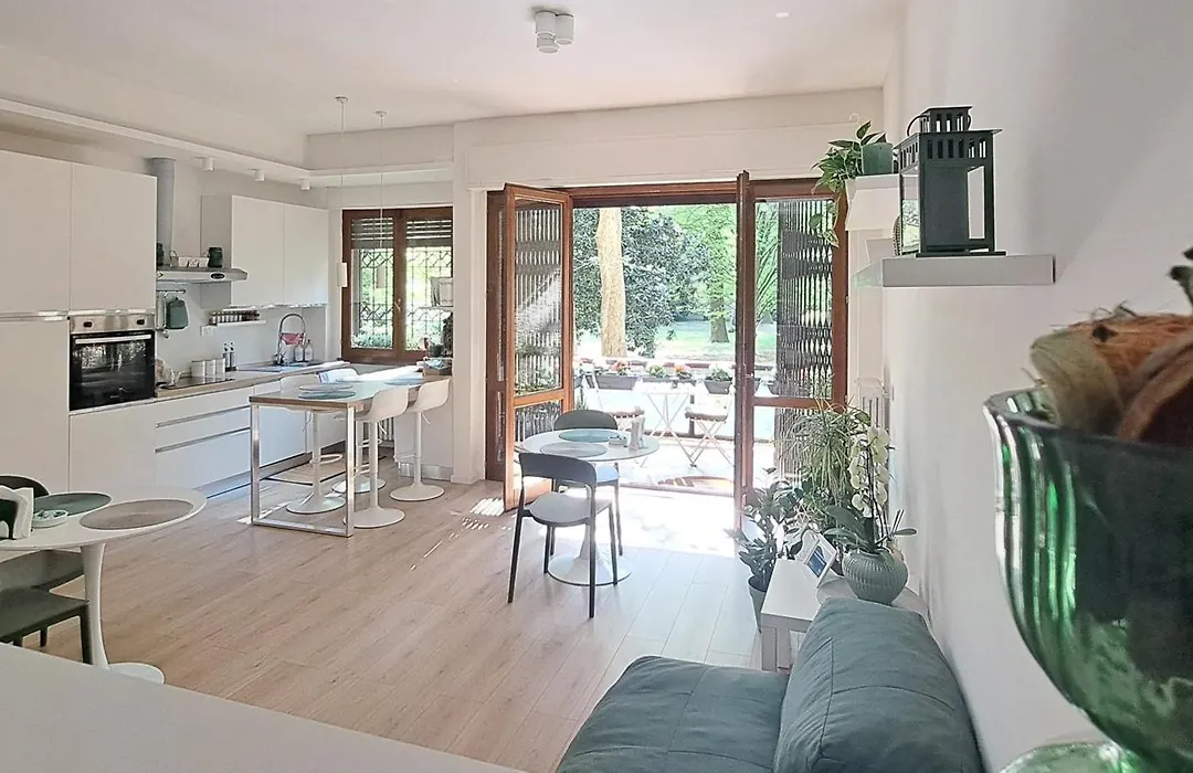 IL BALCONE NEL PARCO - stanze con bagno privato-1