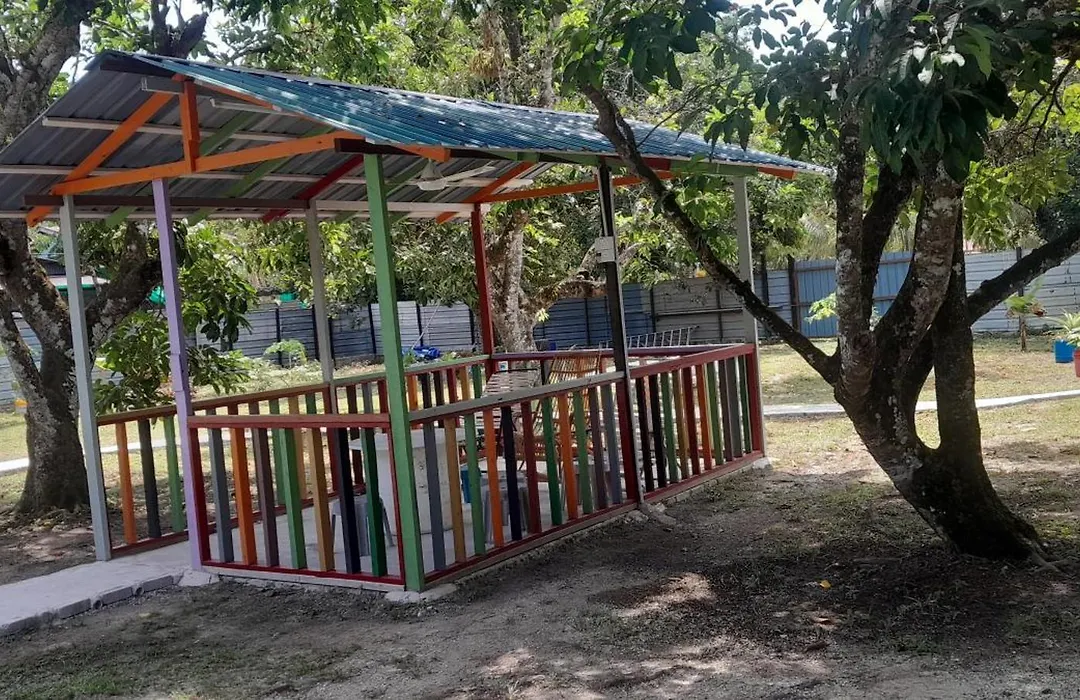 Tony'S Guesthouse At Teluk Bahang-1