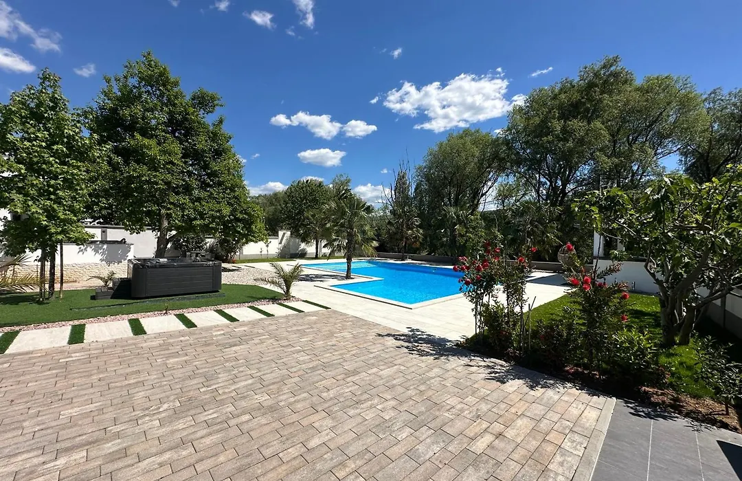 Luxury Villa Magic-1