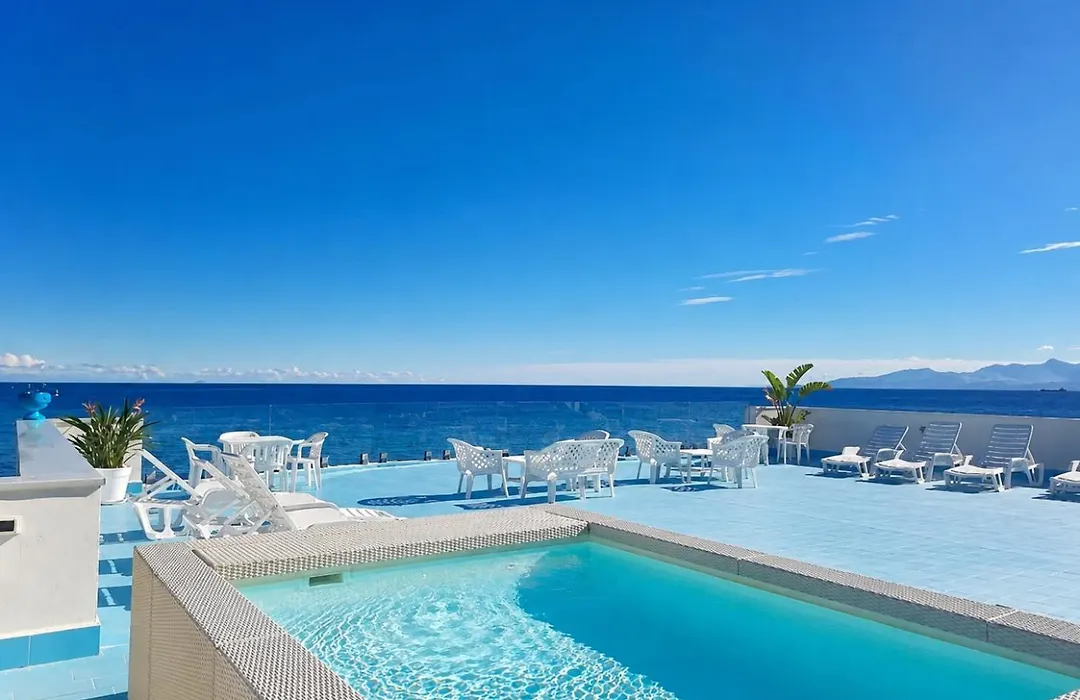 Blue Life, Luxury Rooms Beachfront Rooftop Between Palermo And Cefalu'-1