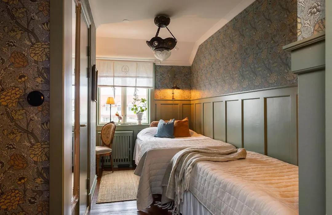 Strandvillan Hotell Och Bed & Breakfast-1