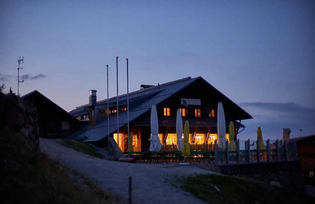 Arberschutzhaus-1
