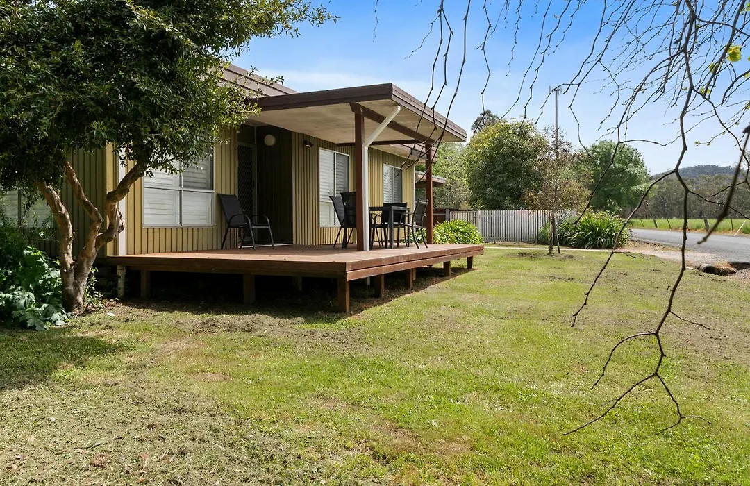 Nathan'S Place-1