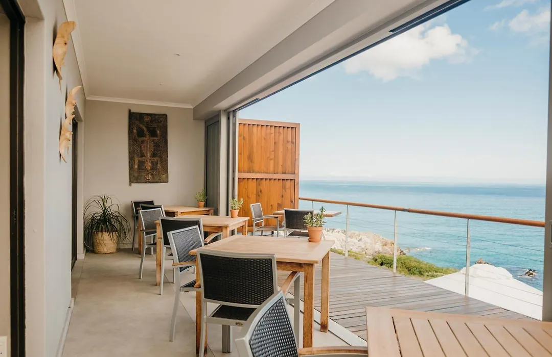 Cliff Lodge-1