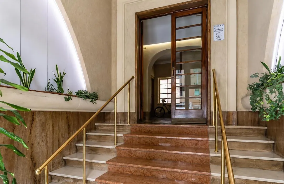 Roma In Una Stanza Guesthouse-1