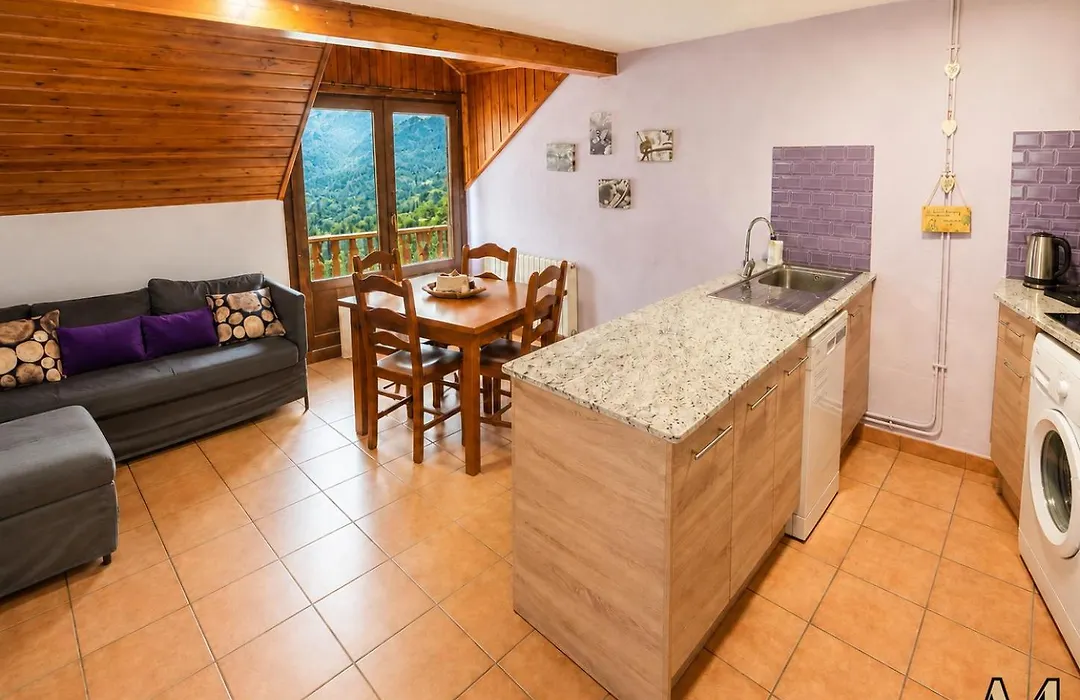 Hostal Rural Sant Climent - Habitacions I Apartaments-1