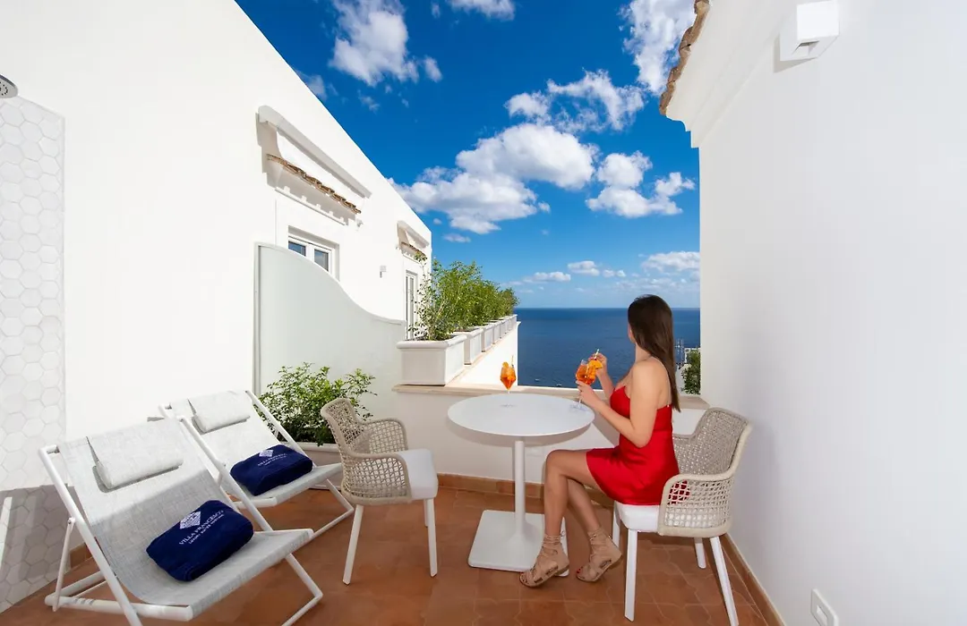 Villa Francesco Luxury Suites-1
