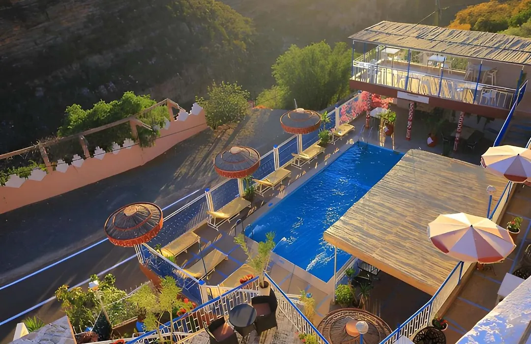 Auberge Les Montagnes Du Paradis Your Hidden Retreat In Paradise Valley-1