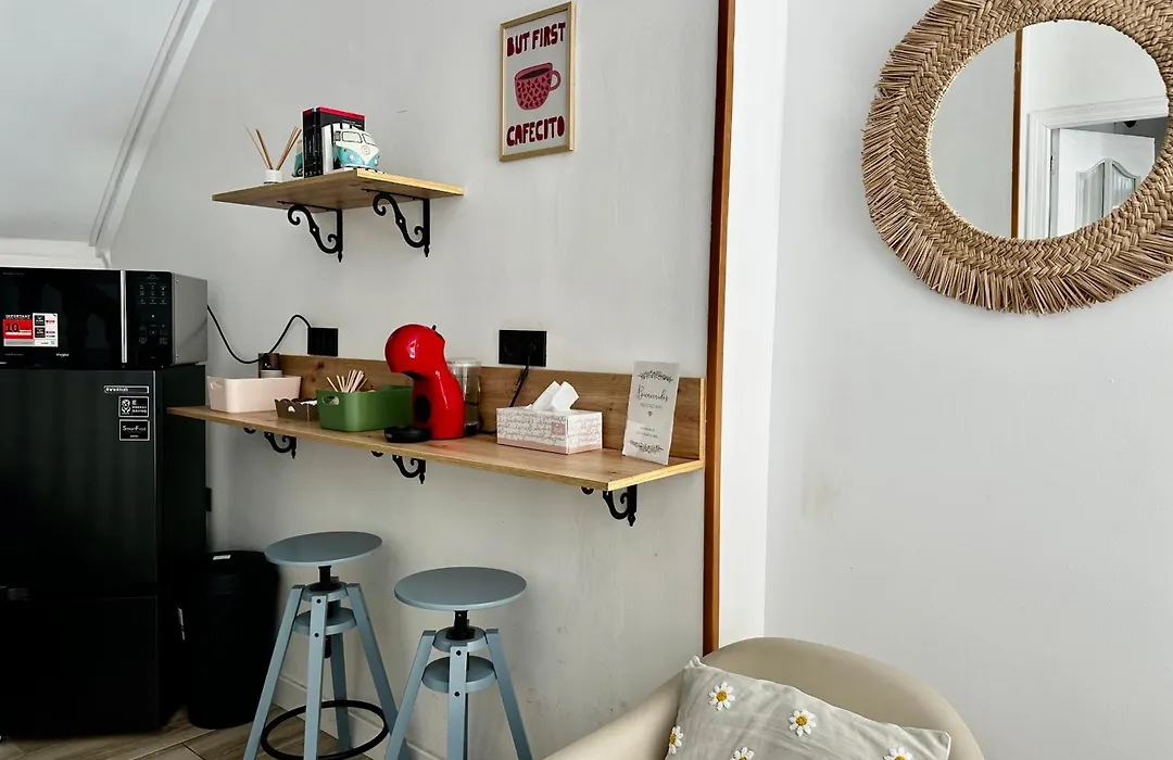 Hostal J&C-1