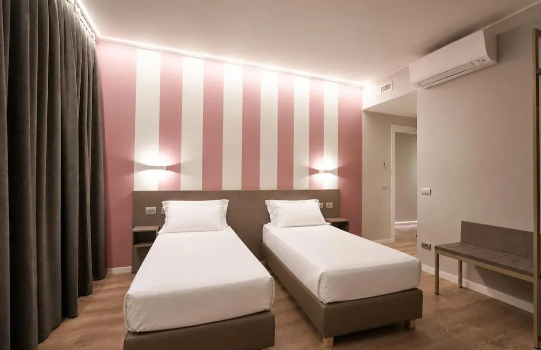 Ca' San Cristoforo Apartments & Suites-1