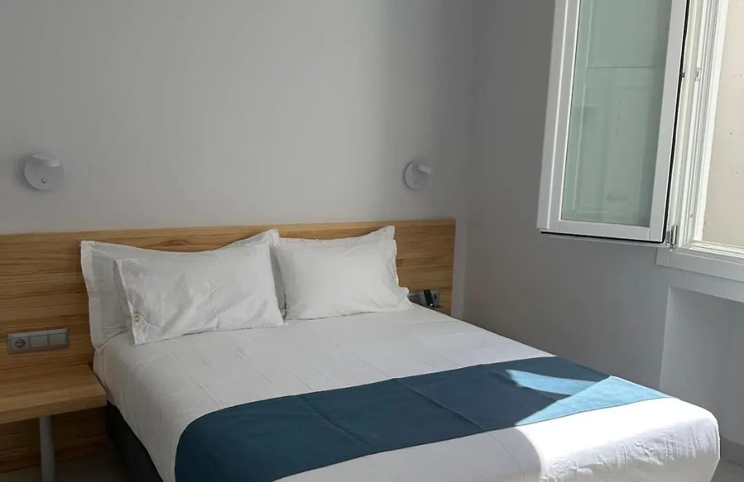 Hostal Palacio Leganitos-1