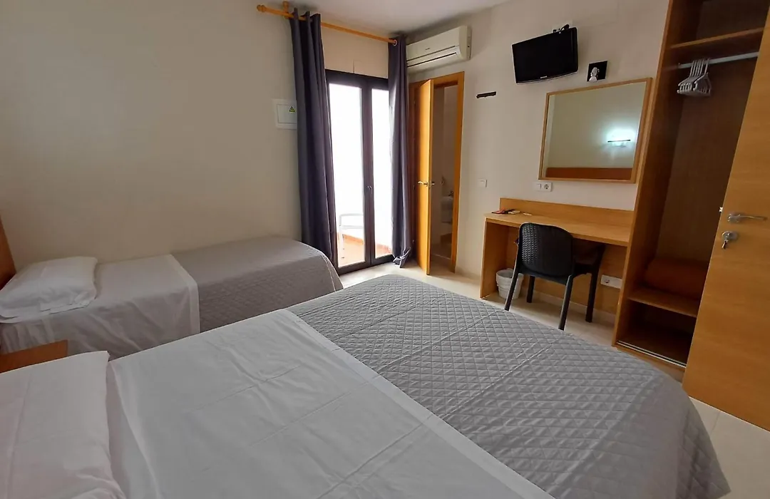 Hostal Costabella-1