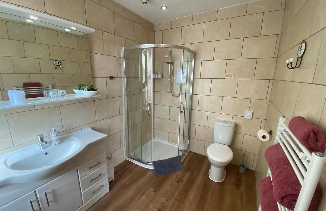 The Libra - Adults Only B&B With Guaranteed Carpark-1
