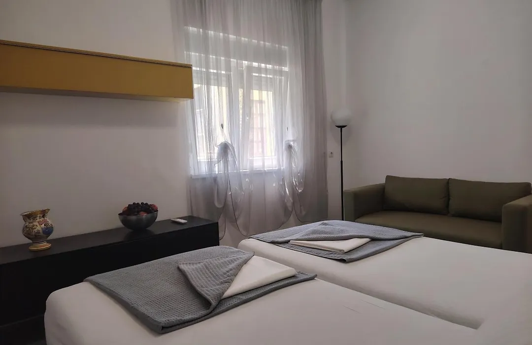 Green Lighthouse Rooms-1