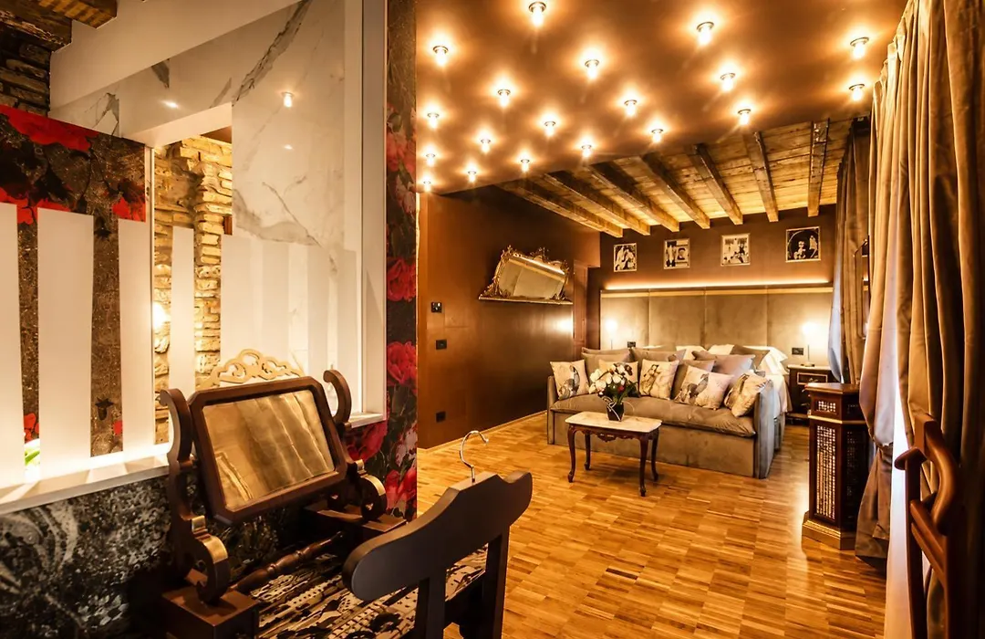 Vitrum - Como Luxury Suites-1