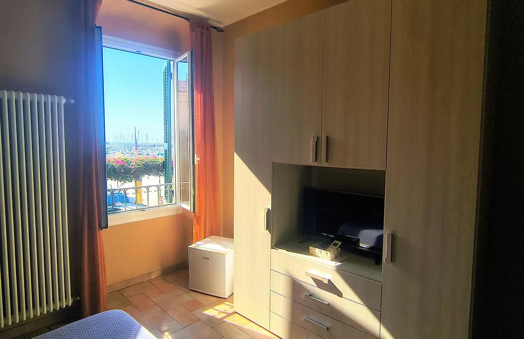 Perla Nera Guesthouse-1