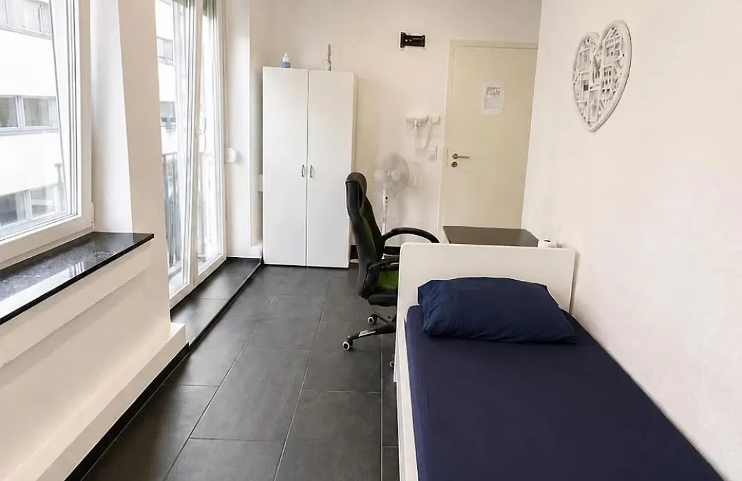Eva Zimmer Zentral Günstig-1