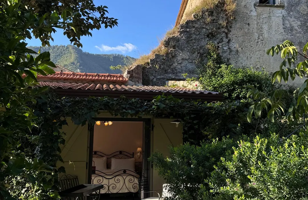 Felicia'S Country House-1