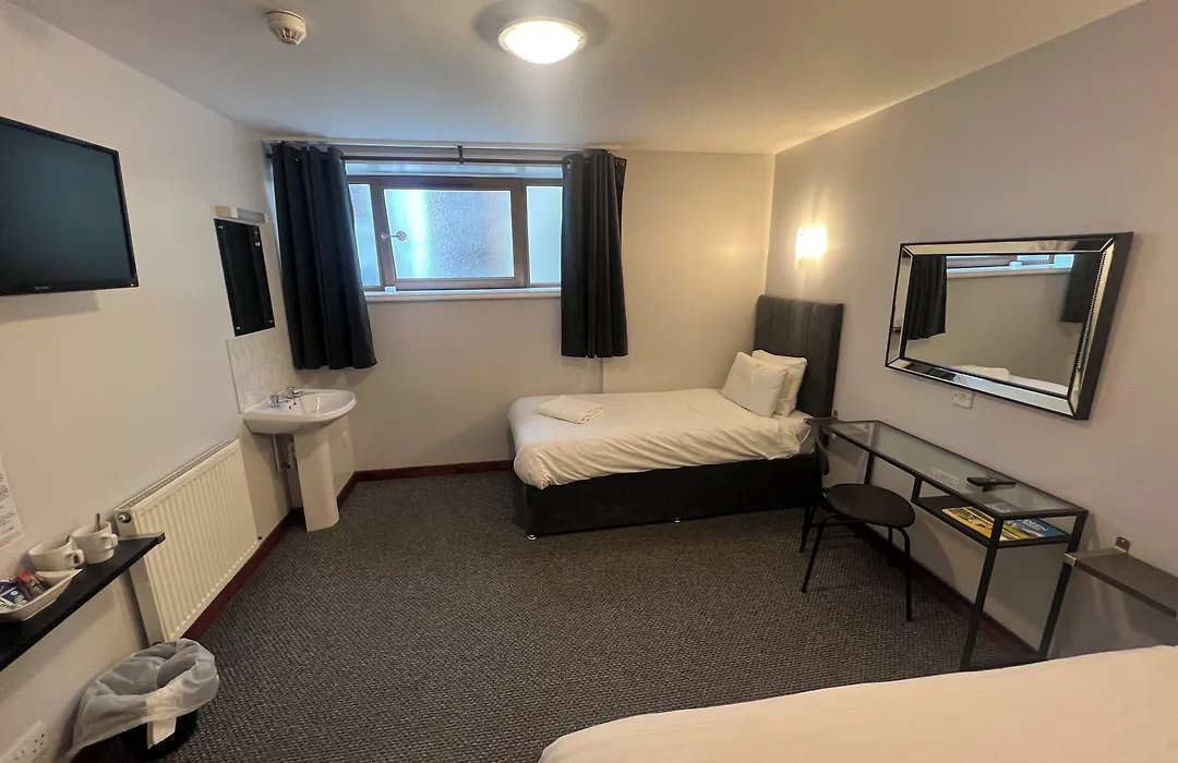 Lost Guest House Aberdeen-1